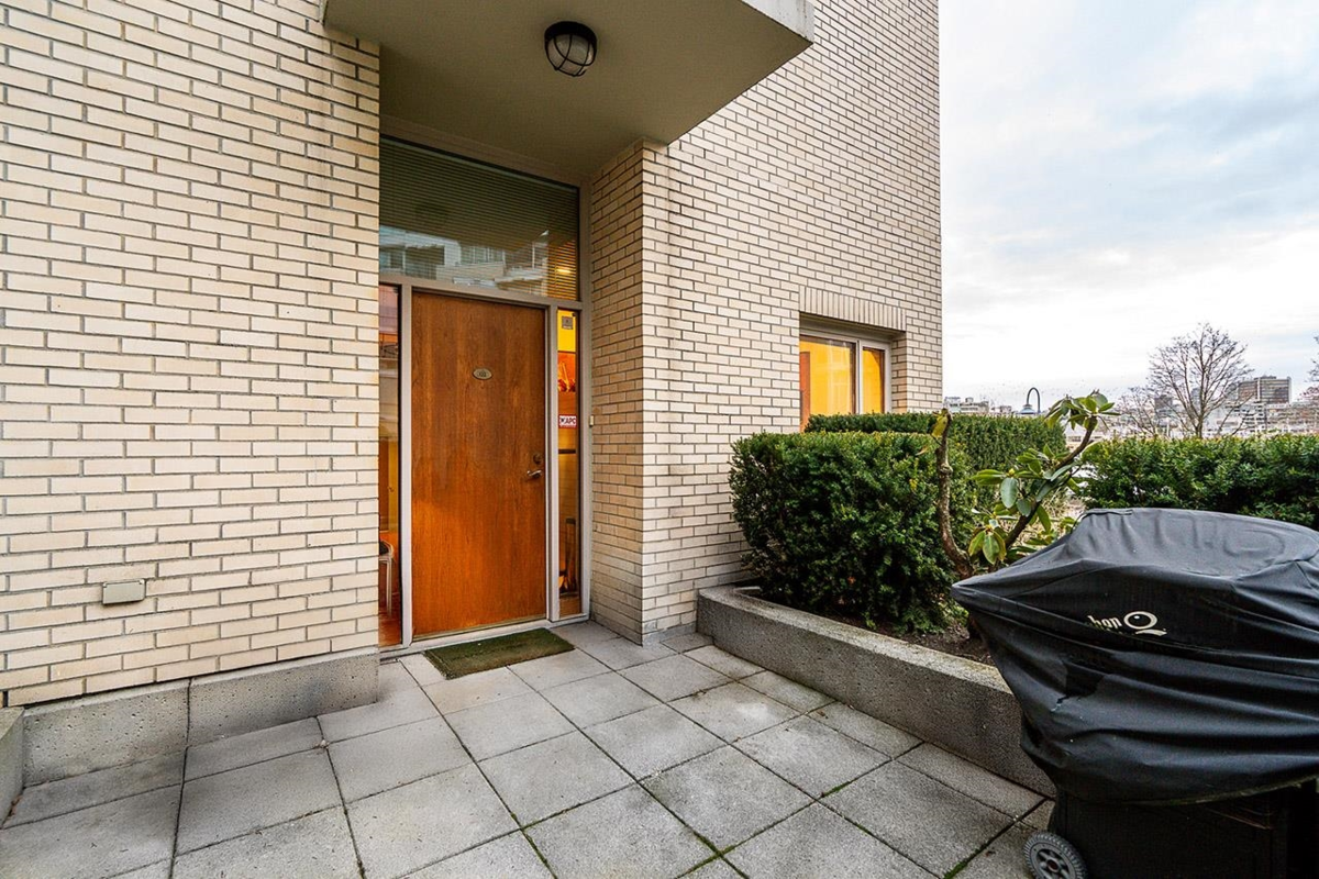 Hot Tub / Spa Photo of 122 1228 Marinaside Crescent, Vancouver, BC