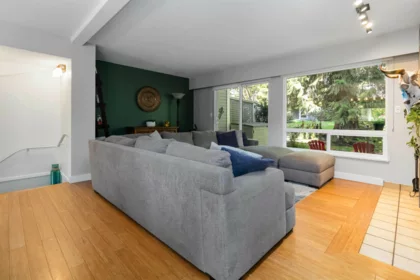 8187 Forest Grove Drive, Burnaby, BC, Burnaby — Townhouse for sale