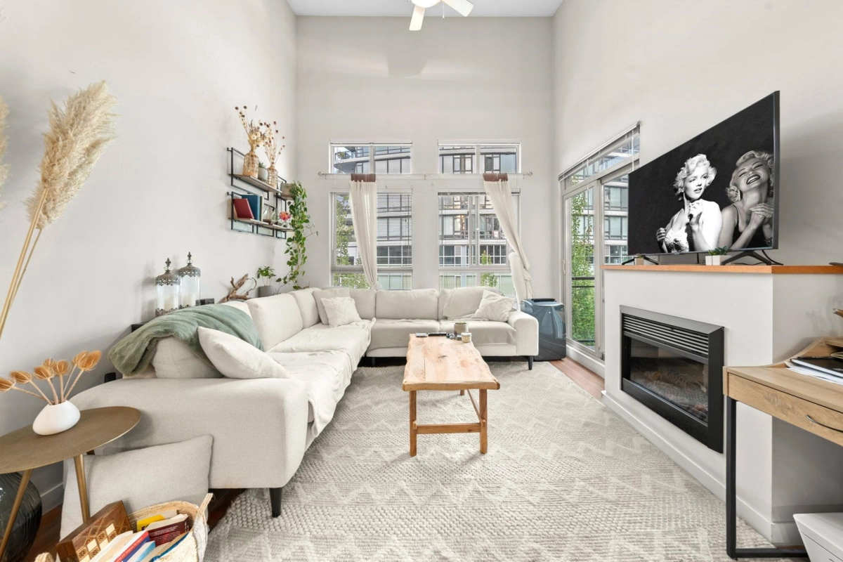 Dining Area Photo of 411 201 Morrissey Road, Port Moody, BC