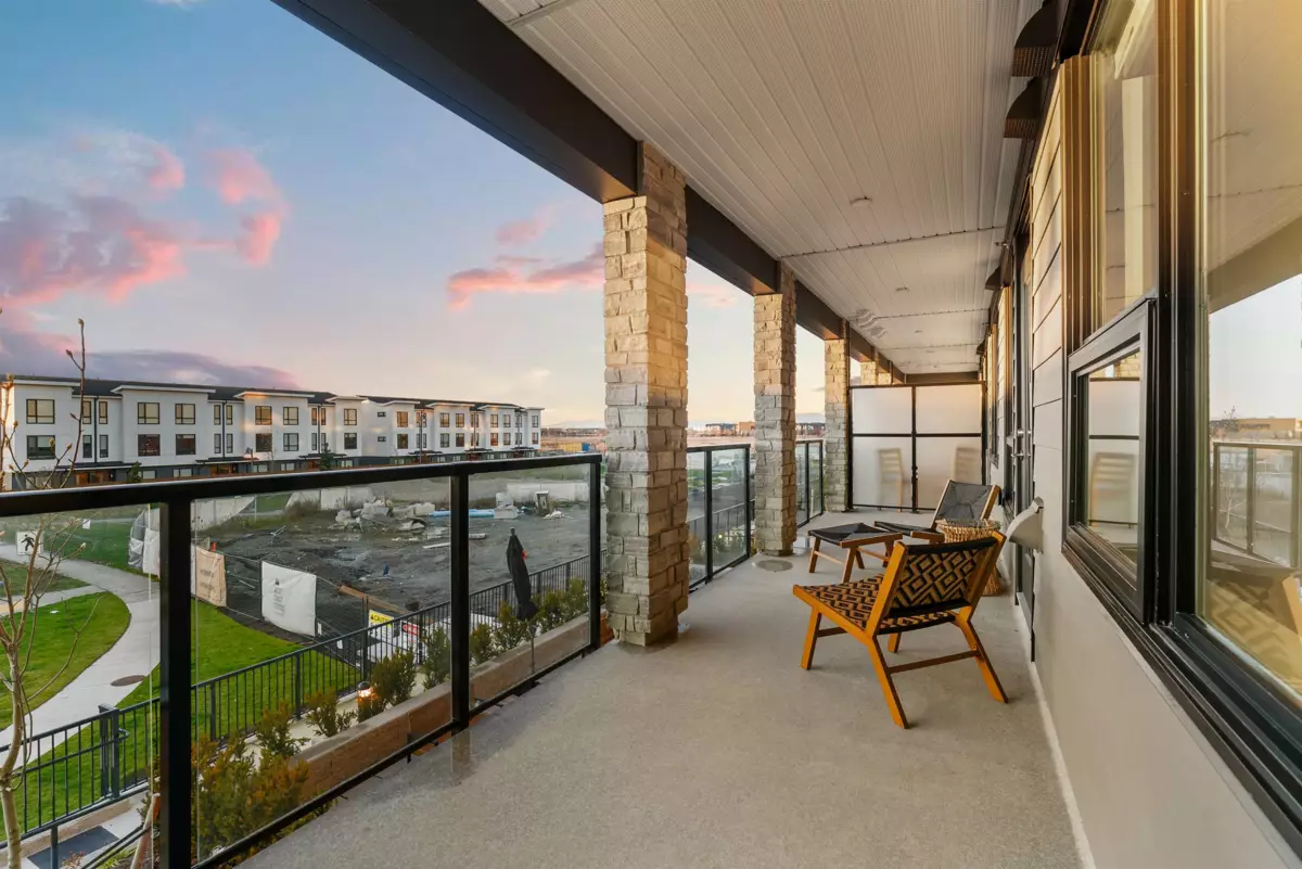 Basement Recreation Room Photo of 211 1942 Starling Drive, Tsawwassen, BC