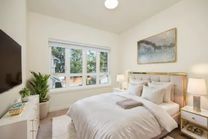 8 6929 Balmoral Street, Burnaby, BC