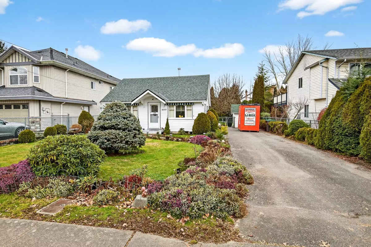 Dining Area Photo of 18753 60 Avenue, Surrey, BC