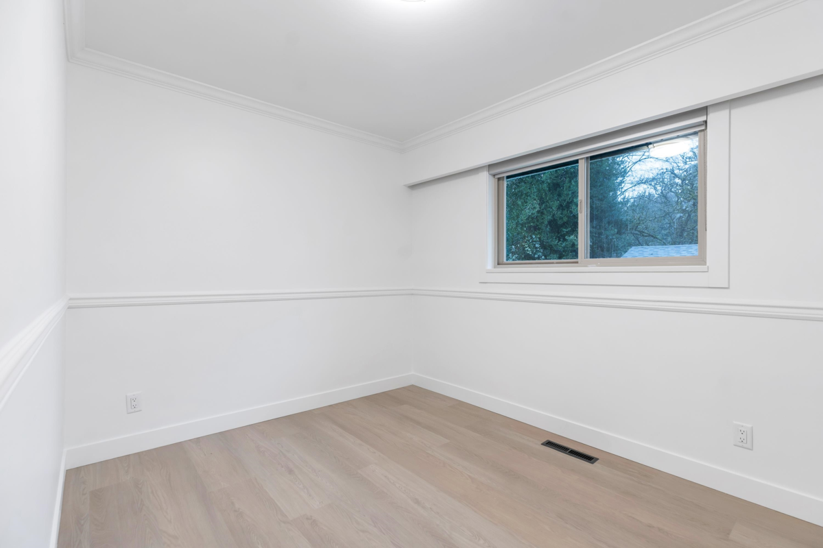 Guest Bathroom Photo of 8780 187 Street, Surrey, BC