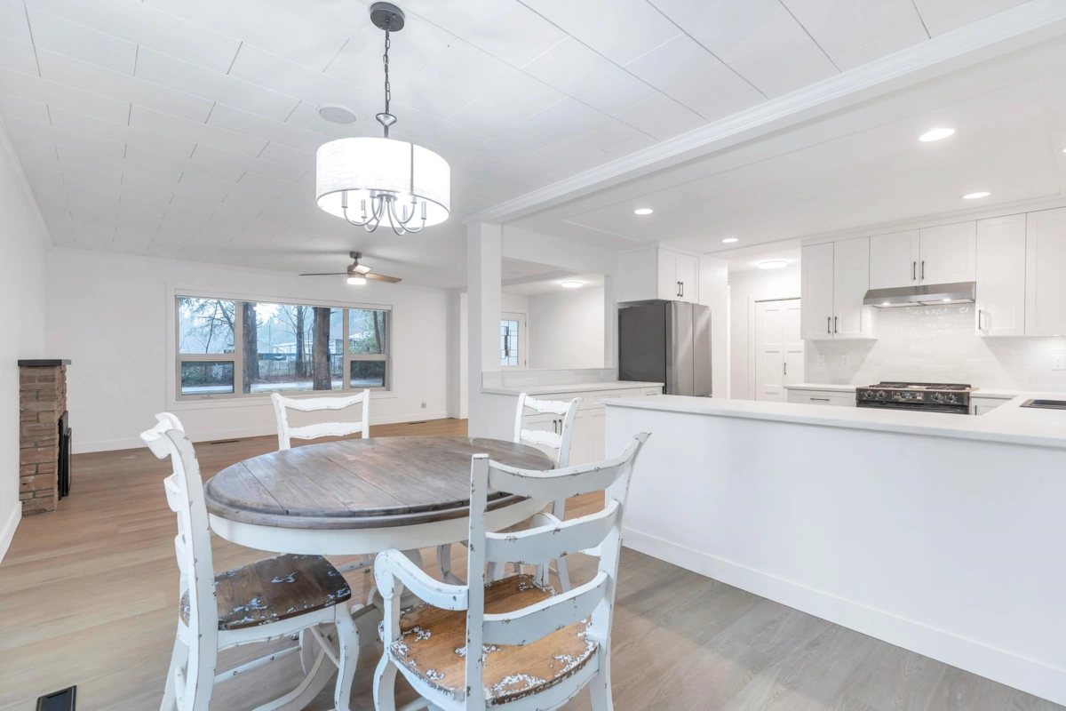 Kitchen Island Photo of 8780 187 Street, Surrey, BC