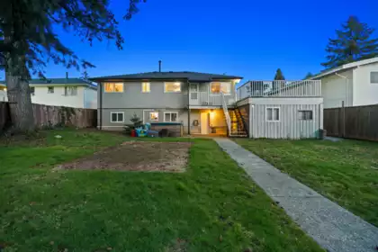 3949 Sefton Street, Port Coquitlam, BC, Oxford Heights — 6 bed single family residence for sale