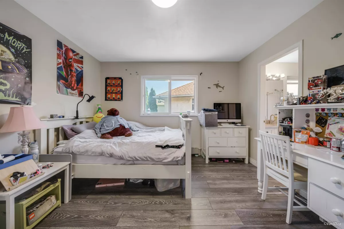 Basement Recreation Room Photo of 4000 Fisher Drive, Richmond, BC