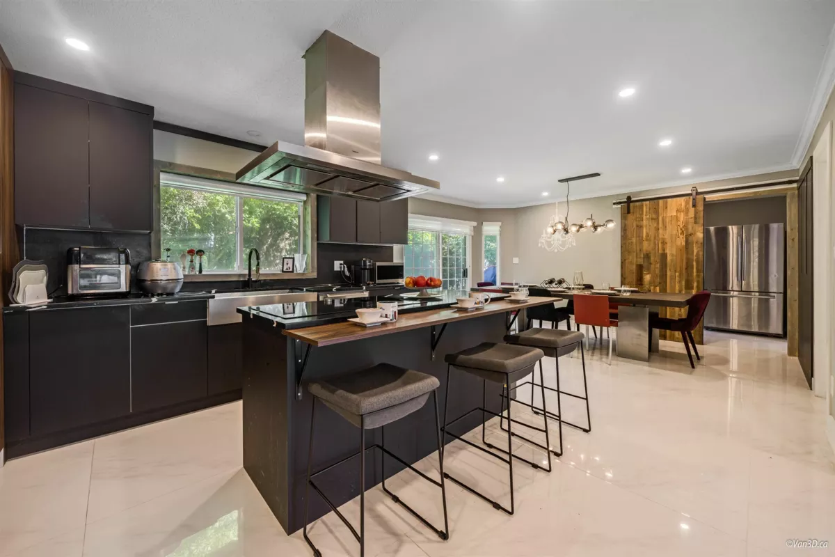 Living Room Photo of 4000 Fisher Drive, Richmond, BC