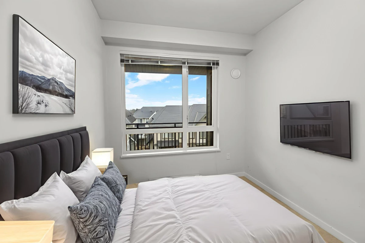 Swimming Pool Photo of 410 31158 Westridge Place, Abbotsford, BC