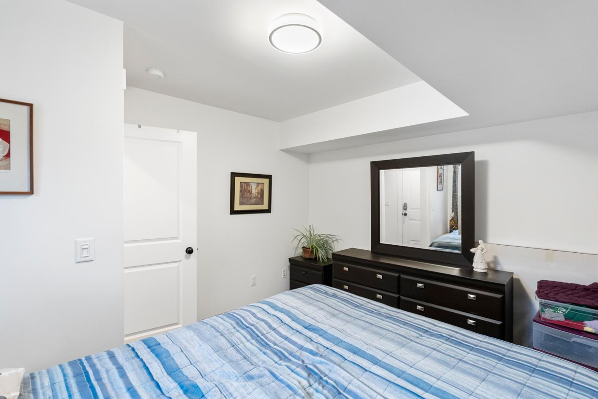 Front Yard Photo of 3 548 Park Street, Hope, BC