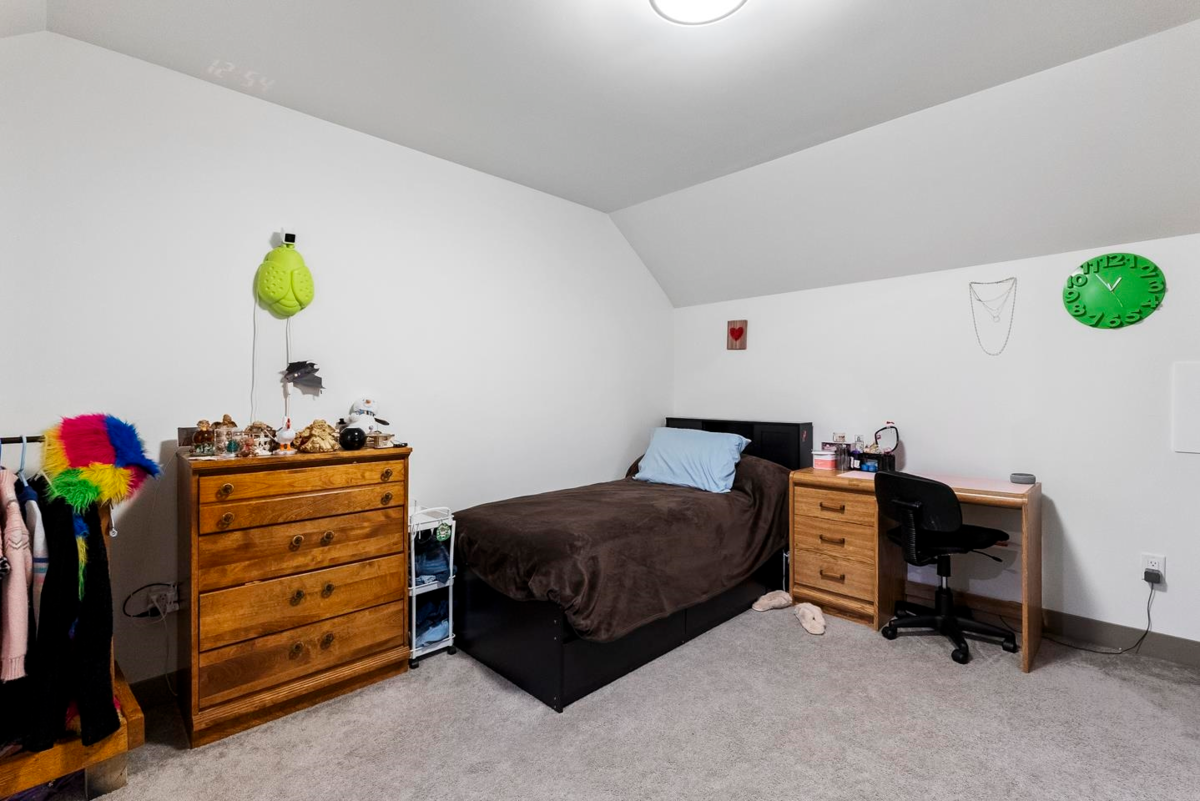 Mudroom Photo of 3 548 Park Street, Hope, BC