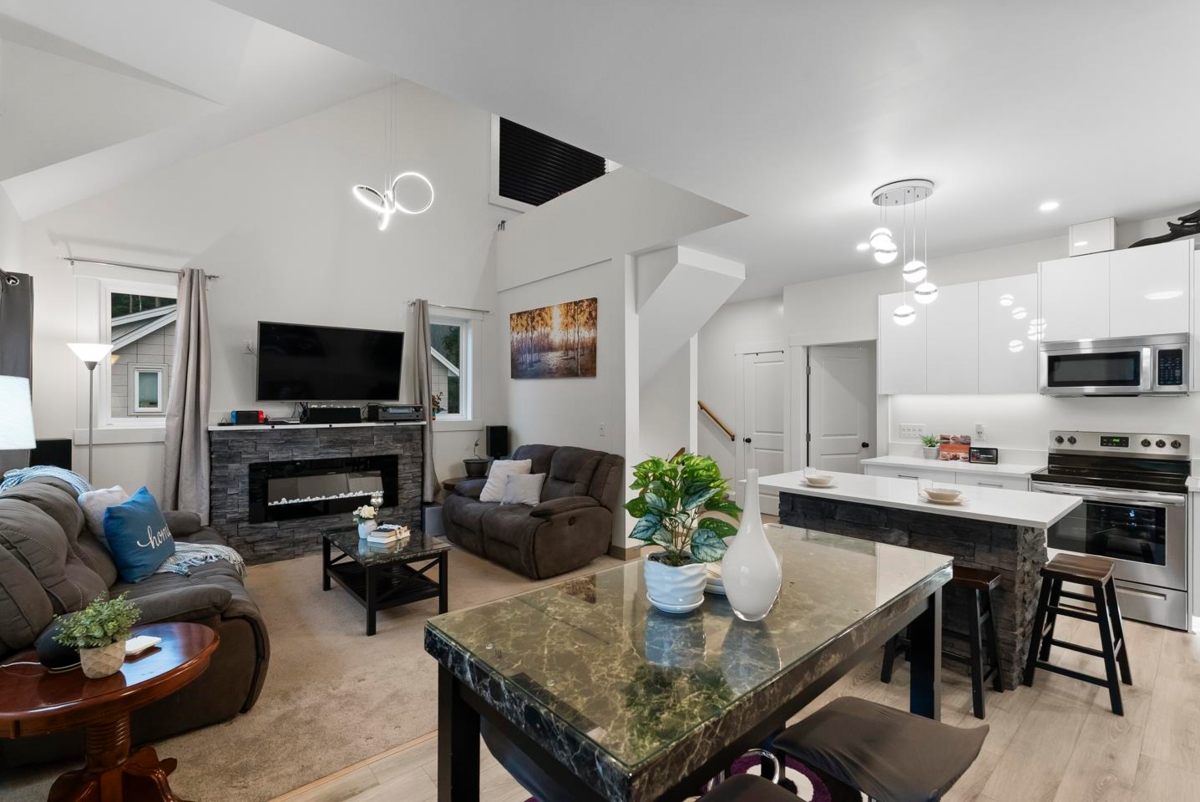 Pantry Photo of 3 548 Park Street, Hope, BC