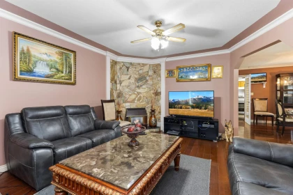 Breakfast Nook Photo of 2930 Edgehill Avenue, Abbotsford, BC