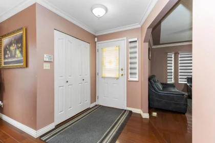 Mudroom Photo of 2930 Edgehill Avenue, Abbotsford, BC