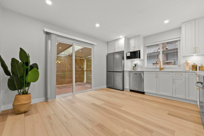 Breakfast Nook Photo of 3055 Rothbury Place, Burnaby, BC