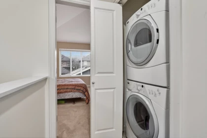 Basement Recreation Room Photo of 6909 208b Street, Langley, BC