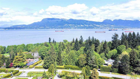 5570 Newton Wynd, Vancouver, BC, Vancouver — Single Family Residence for sale