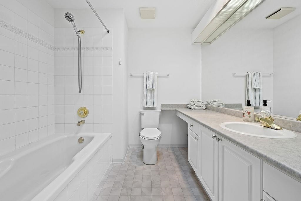 Front Yard Photo of 169 16080 82 Avenue, Surrey, BC