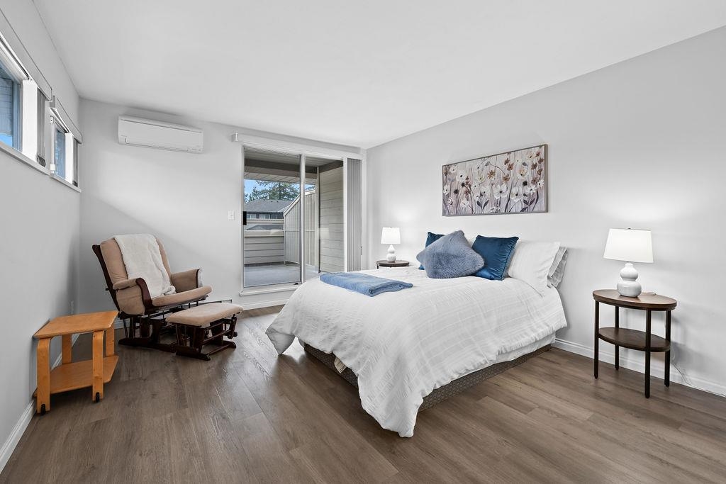 Hallway Photo of 169 16080 82 Avenue, Surrey, BC