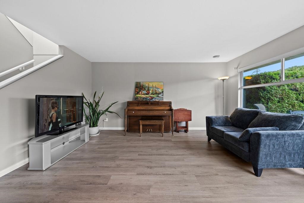 Powder Room Photo of 169 16080 82 Avenue, Surrey, BC