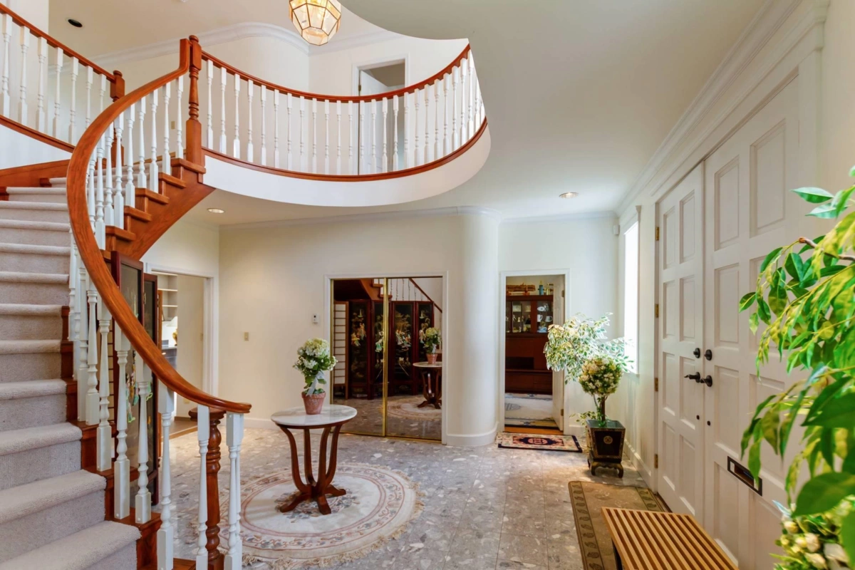 Kitchen Island Photo of 4430 Cypress Street, Vancouver, BC
