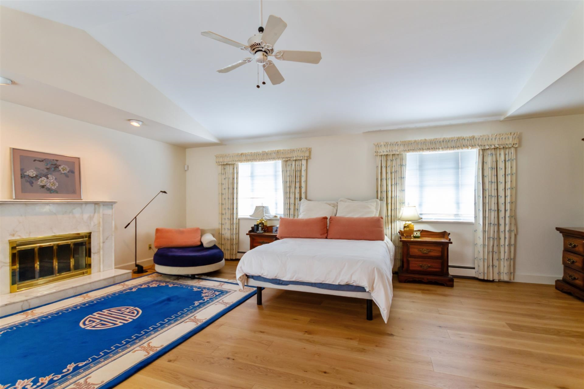 Loft / Bonus Room Photo of 4430 Cypress Street, Vancouver, BC