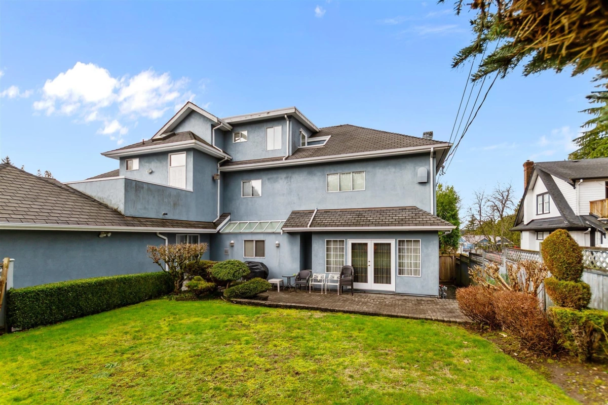 Outdoor Kitchen Photo of 4430 Cypress Street, Vancouver, BC