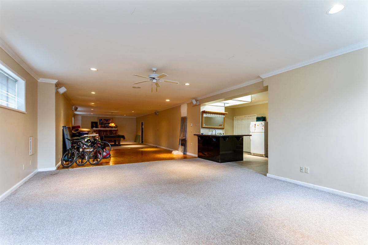 Swimming Pool Photo of 4430 Cypress Street, Vancouver, BC