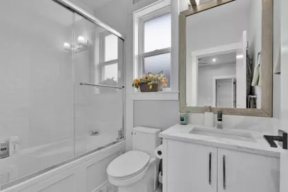 Entry Foyer Photo of 5973 142 Street, Surrey, BC
