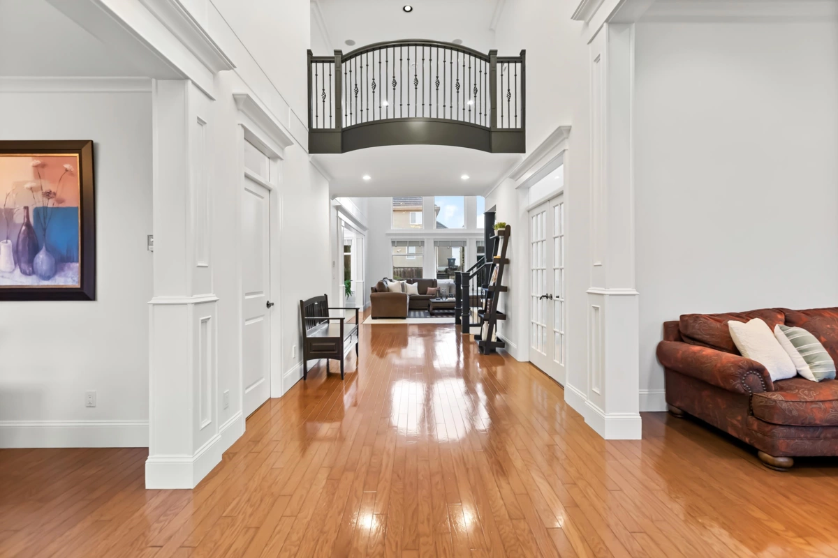 Family Room Photo of 15296 57 Avenue, Surrey, BC
