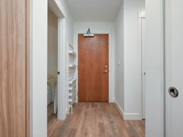 320 750 Dogwood Street, Coquitlam, BC, Coquitlam — Apartment/Condo for sale