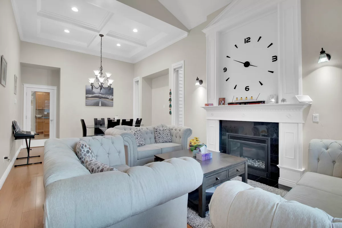 Family Room Photo of 7690 146a Street, Surrey, BC