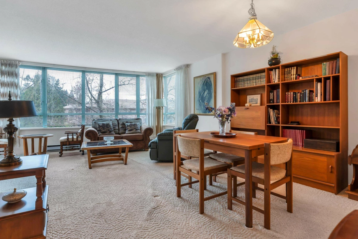 Kitchen Island Photo of 306 15030 101 Avenue, Surrey, BC