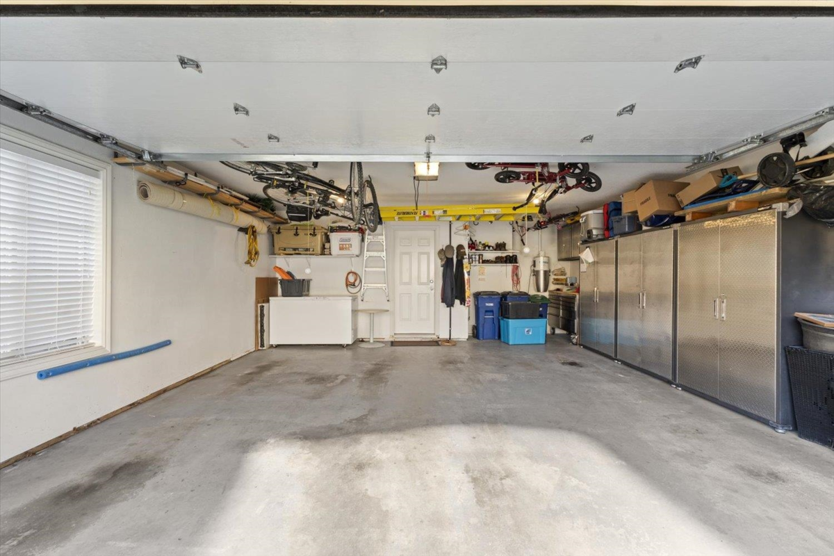 Hot Tub / Spa Photo of 28 35931 Empress Drive, Abbotsford, BC