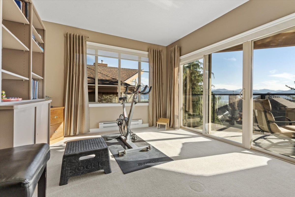 Staircase Photo of 28 35931 Empress Drive, Abbotsford, BC