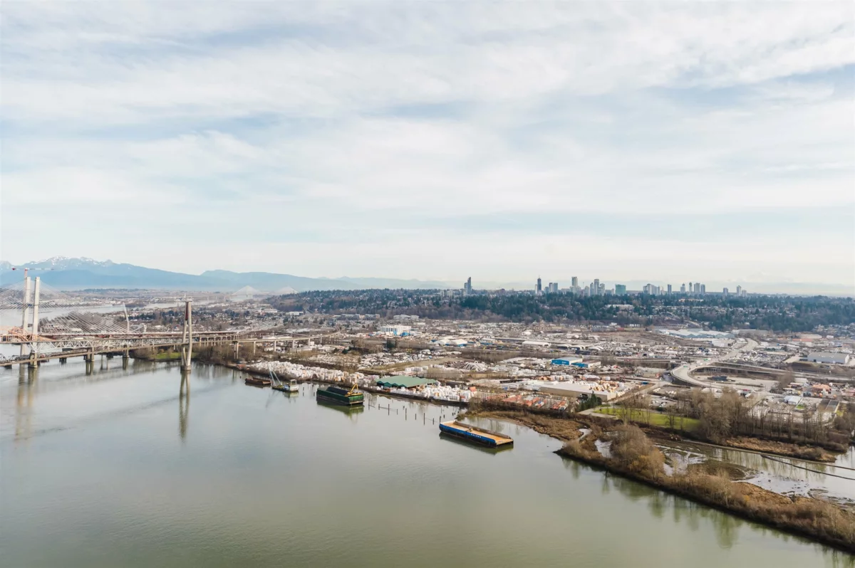 Backyard Photo of 4605 680 Quayside Drive, New Westminster, BC