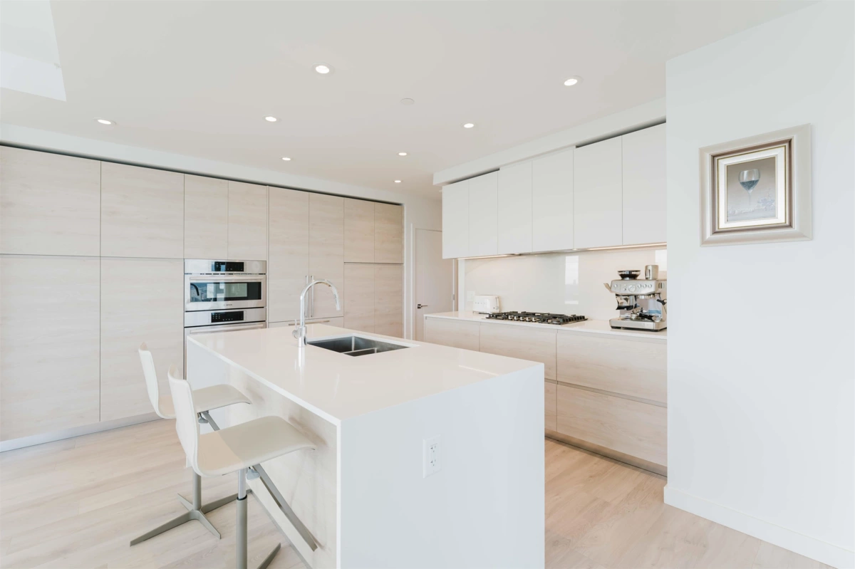 Primary Bathroom Photo of 4605 680 Quayside Drive, New Westminster, BC