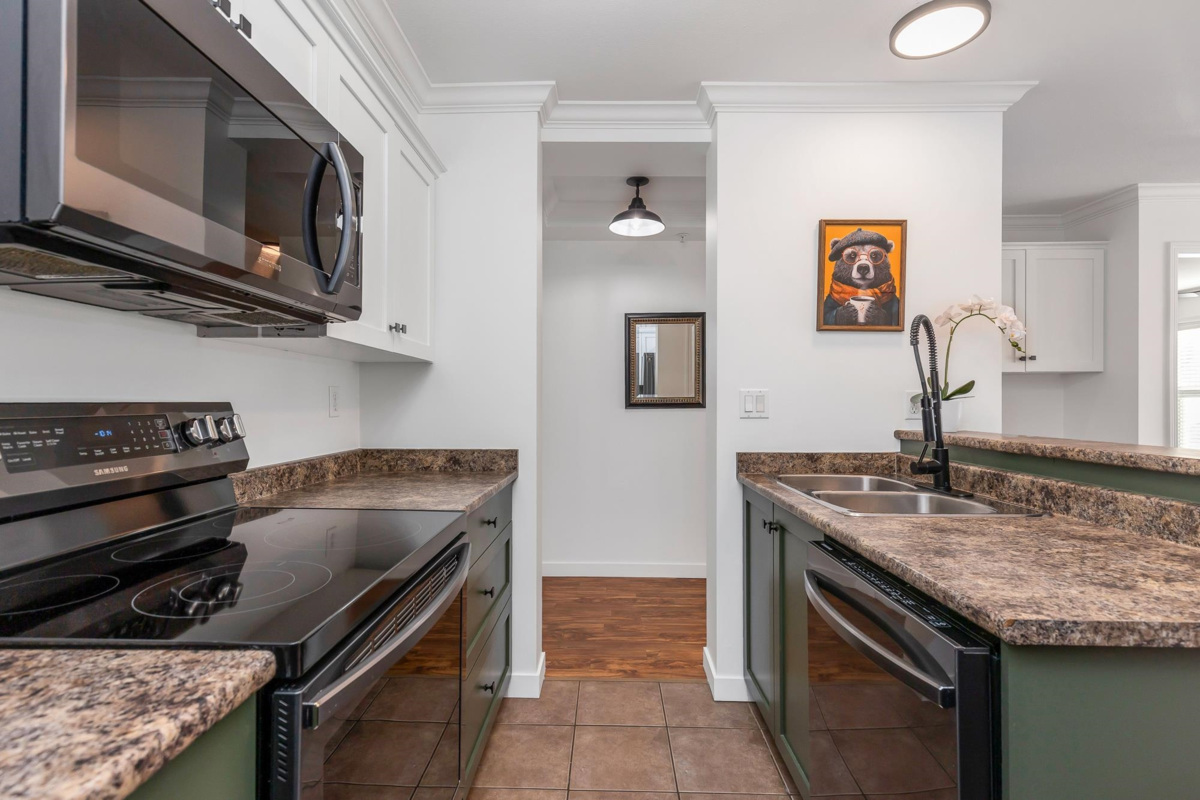 Primary Bedroom Photo of 206 8933 Edward Street, Chilliwack, BC