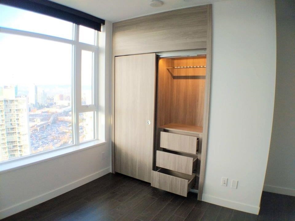 Walk-In Closet Photo of 3703 9887 Whalley Boulevard, Surrey, BC