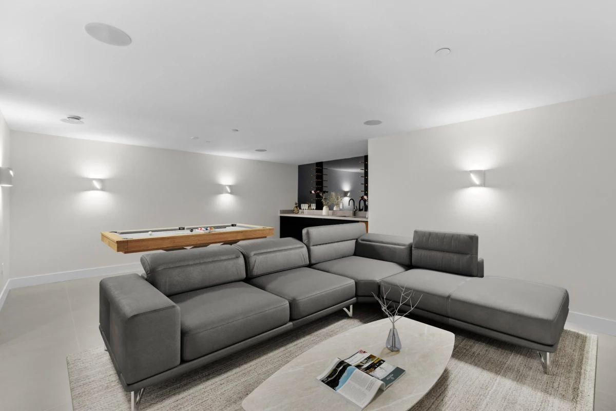 Backyard Photo of 14799 Oxenham Avenue, White Rock, BC