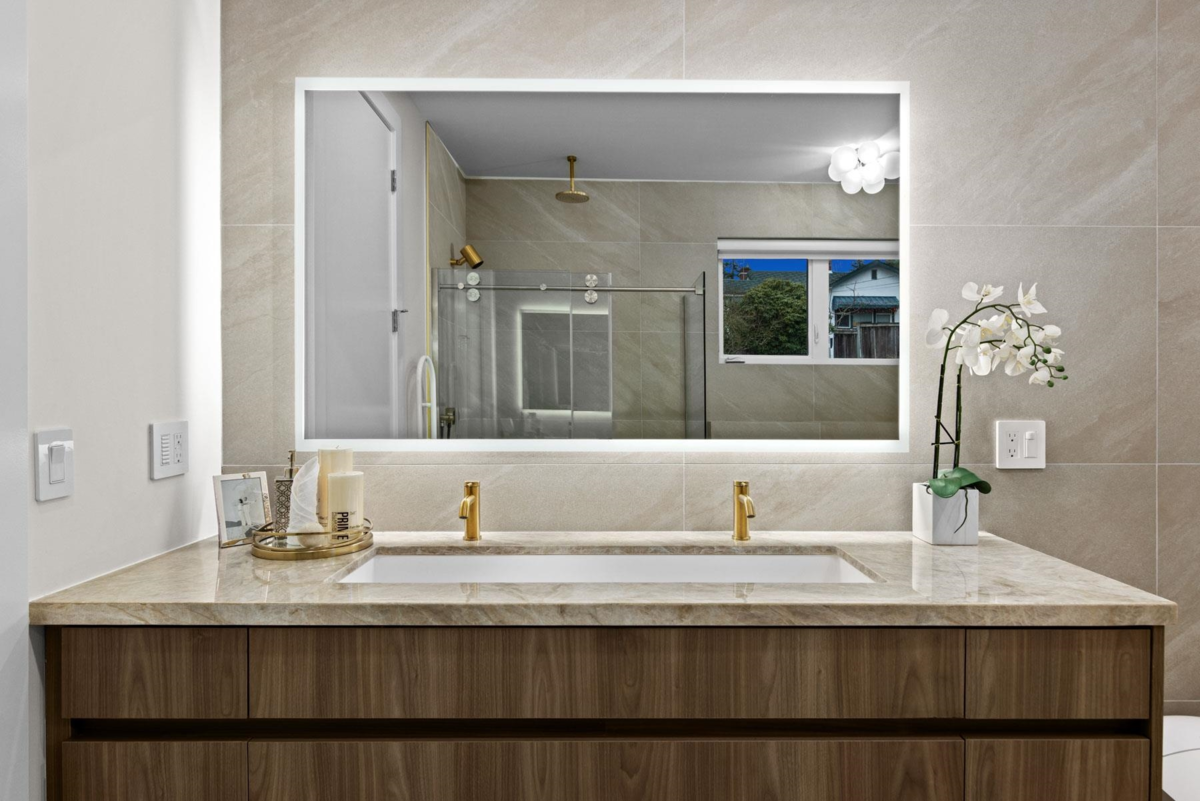 Entry Foyer Photo of 14799 Oxenham Avenue, White Rock, BC