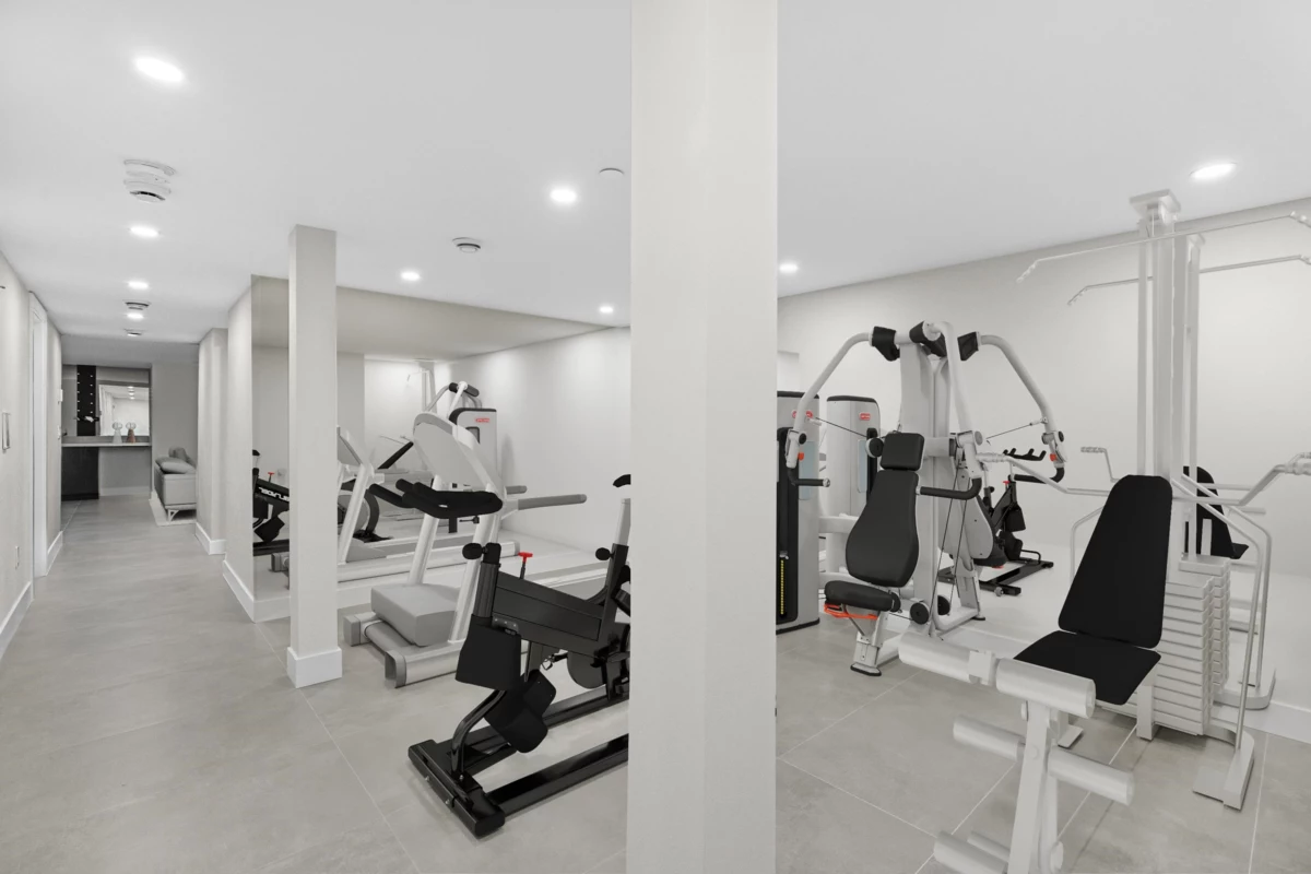 Hot Tub / Spa Photo of 14799 Oxenham Avenue, White Rock, BC