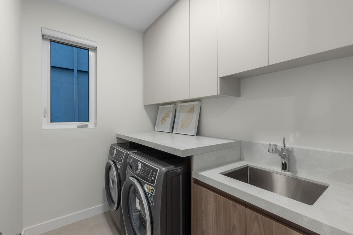 Staircase Photo of 14799 Oxenham Avenue, White Rock, BC