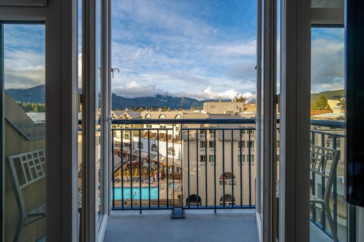 Laundry Room Photo of 709/711 4050 Whistler Way, Whistler, BC