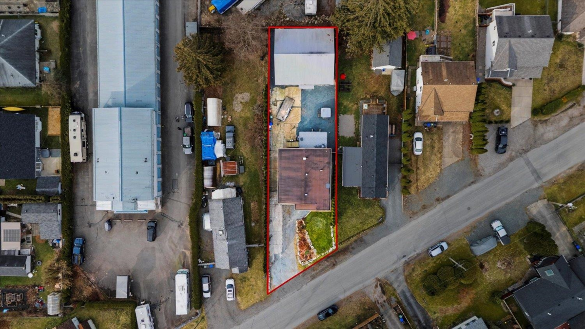 Community Amenities Photo (Clubhouse) of 63895 Old Yale Road, Hope, BC