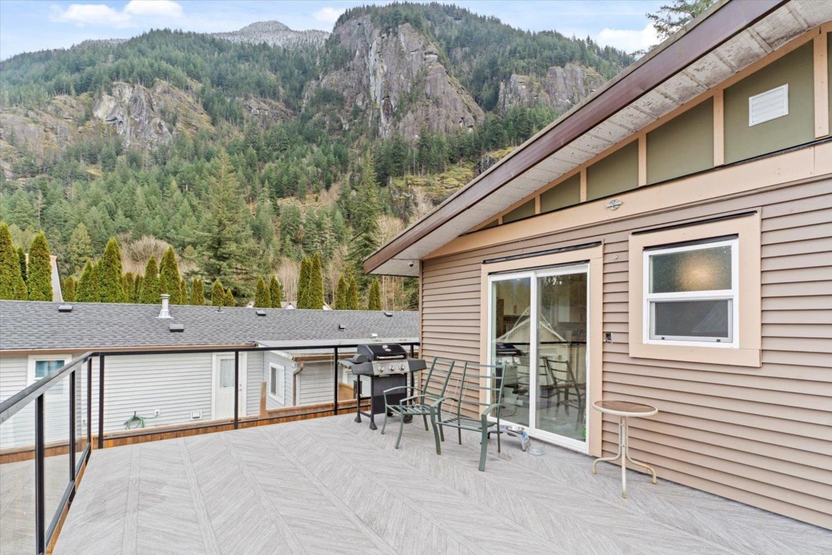 Garage Interior Photo of 63895 Old Yale Road, Hope, BC