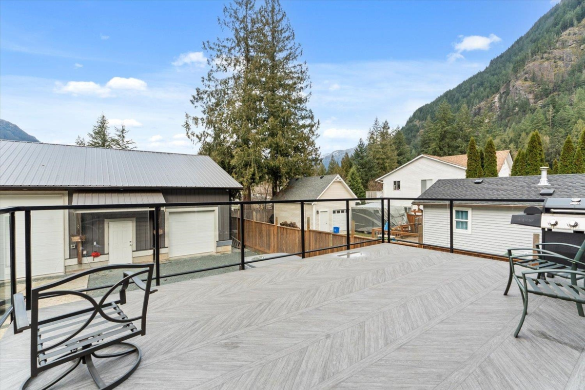Outdoor Patio Photo of 63895 Old Yale Road, Hope, BC