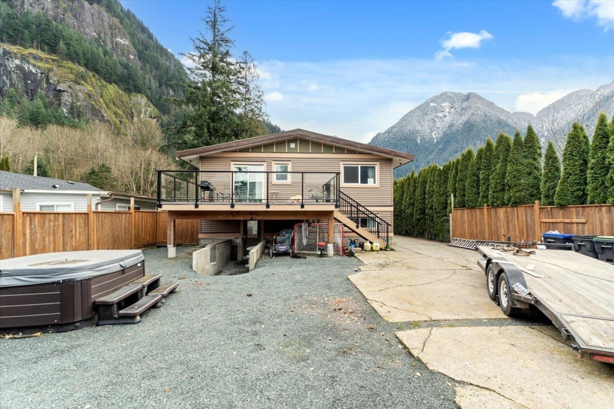 Staircase Photo of 63895 Old Yale Road, Hope, BC