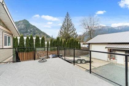 Outdoor Deck Photo of 63895 Old Yale Road, Hope, BC