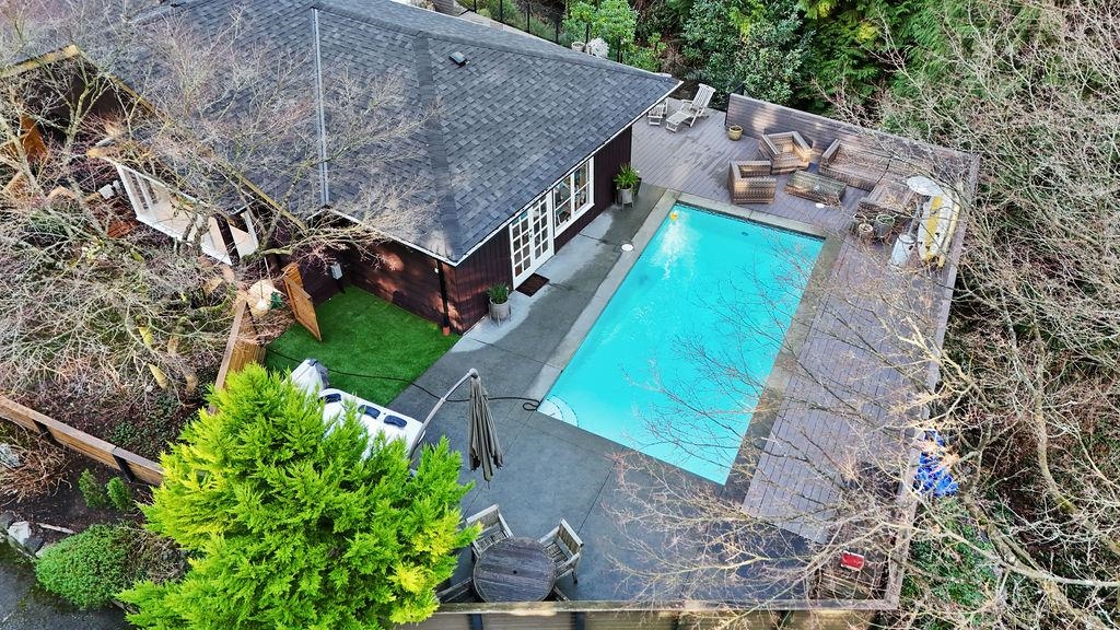 Aerial View of 4411 Stone Crescent, West Vancouver, BC