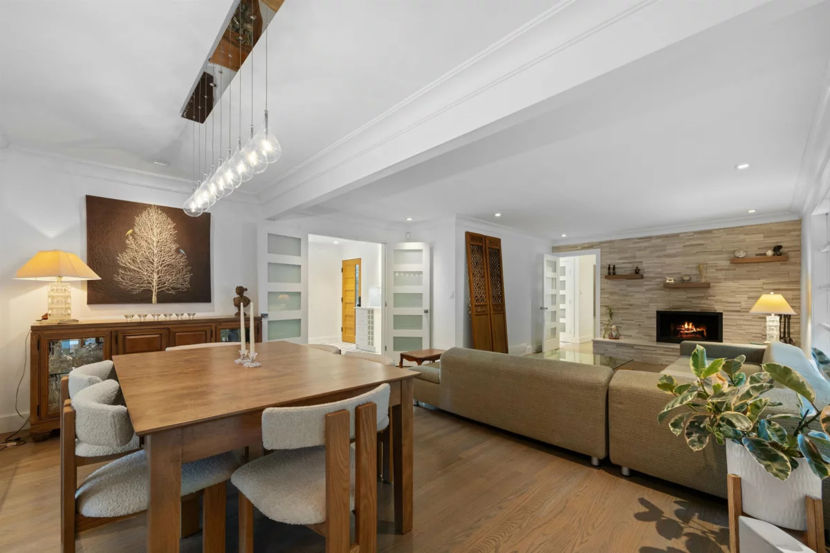 Family Room Photo of 4411 Stone Crescent, West Vancouver, BC